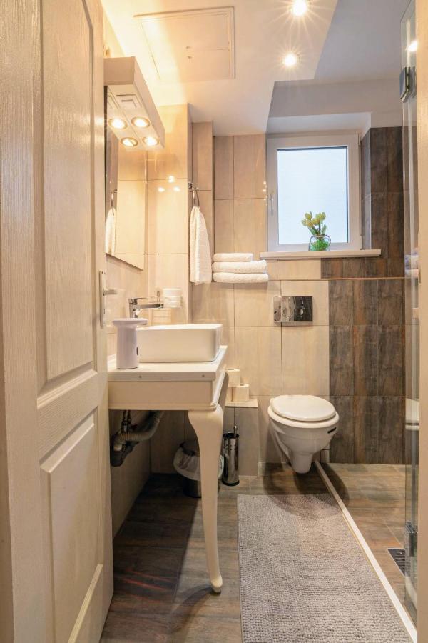 Modern & Stylish Apartment Excellent Location Superhost Constanta Bagian luar foto
